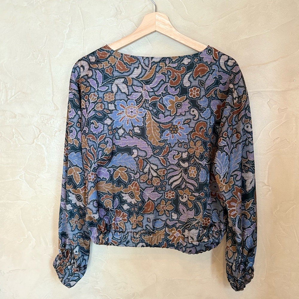 Ann Taylor Floral Print Blouse Blue Mauve Boho Lightweight Top - Picture 4 of 7